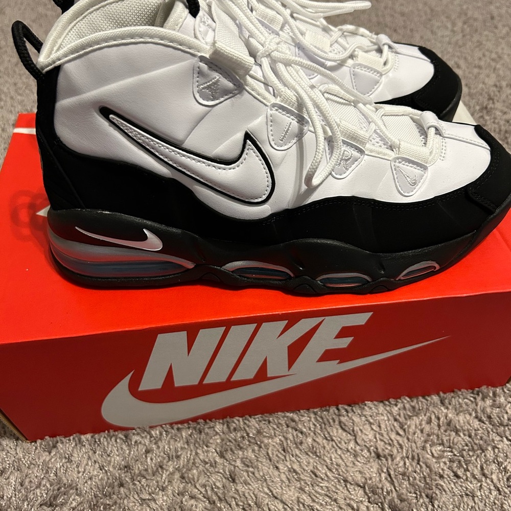 Nike Men's Air Max Uptempo